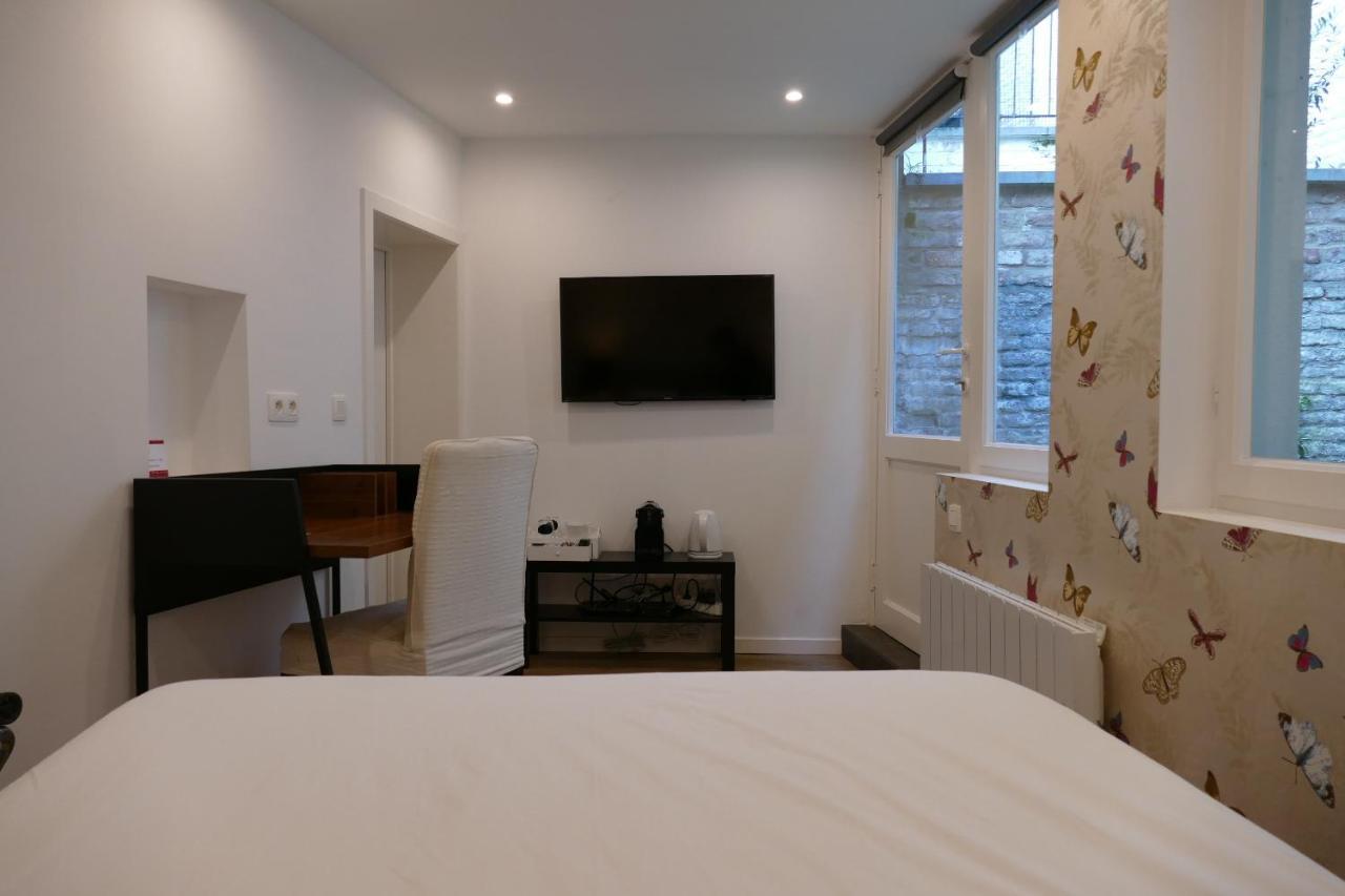 Be And Be Sablon Bed & Breakfast Brussels Exterior photo